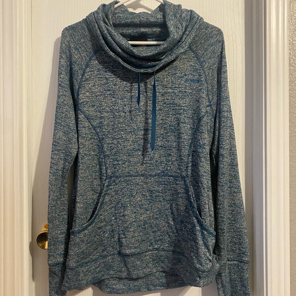 women’s rebook pull-over